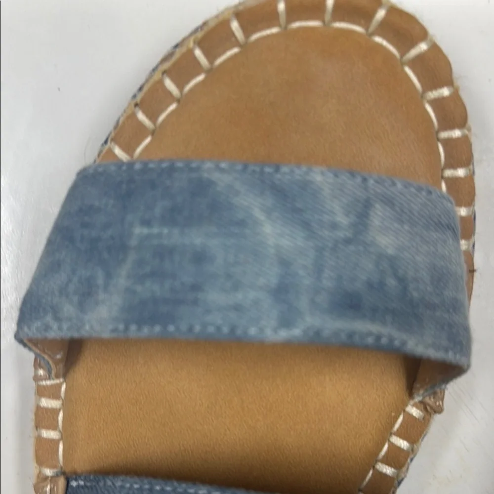 Crown Vintage Denim Blue and Tan Sandals with Studded Jeweled Straps Sz 9